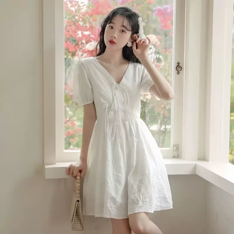 QYG 2026夏季法式绝美连衣裙女气质收腰长裙茶歇裙