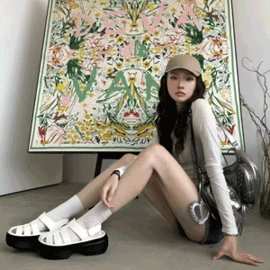 Crocs卡骆驰 Stomp 女款厚底凉鞋