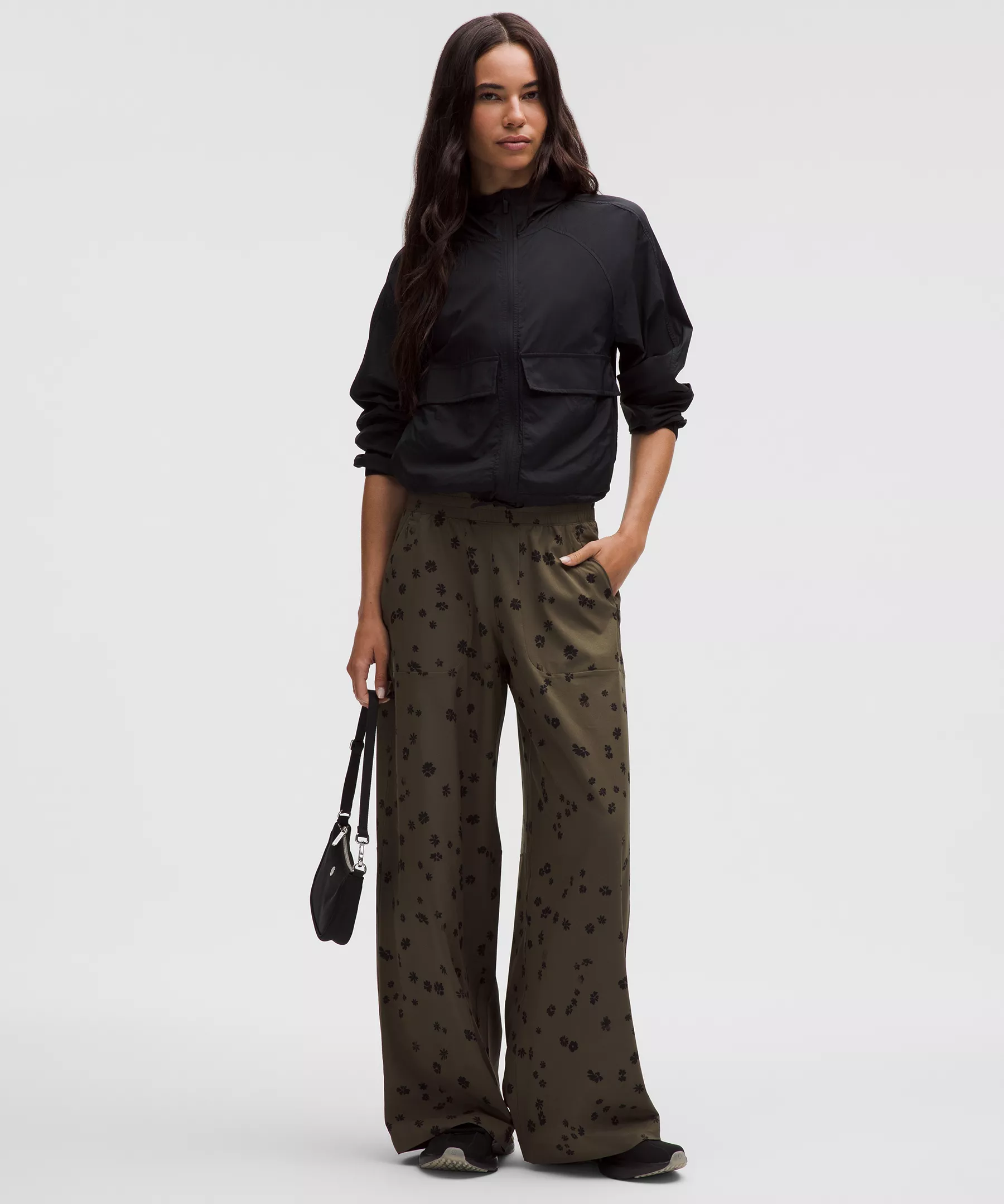 Lululemon Swift Mid-Rise Wide-Leg 女裤