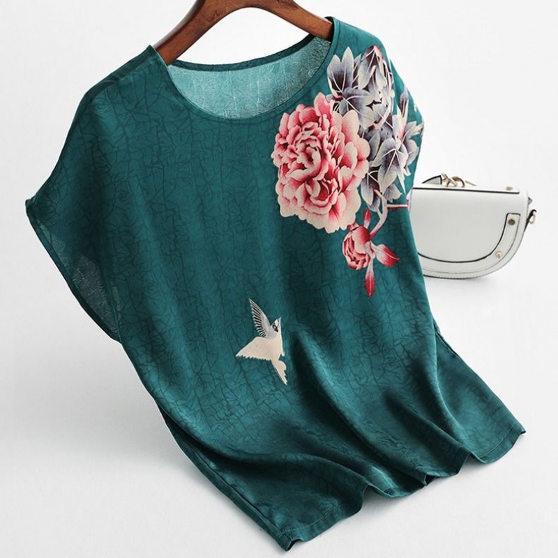 2022夏新款时尚印花缎面妈妈装仿真丝上衣T恤