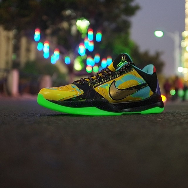 nike zoom kobe 5 prelude 夜光大底展示