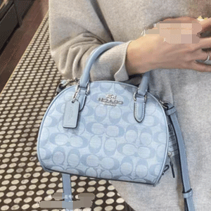 补货！Coach蔻驰Sydney Satchel浅色香布蕾贝壳包