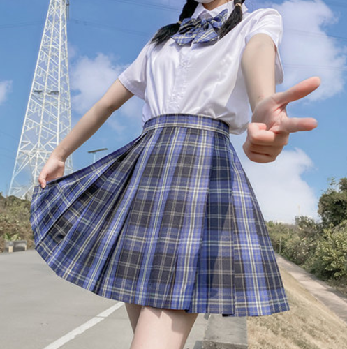 58元包邮！自在纯衣 学院风jk制服3件套