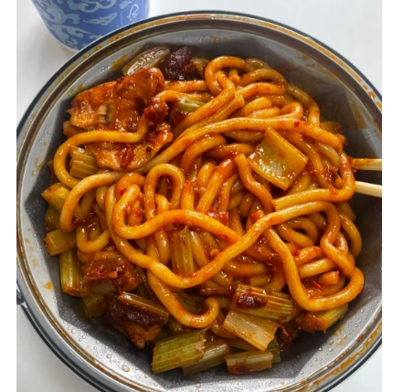 下班晚餐吃什么！花小小新疆炒米粉14.9元起、杨国福麻辣烫22.9元等多款美食特惠