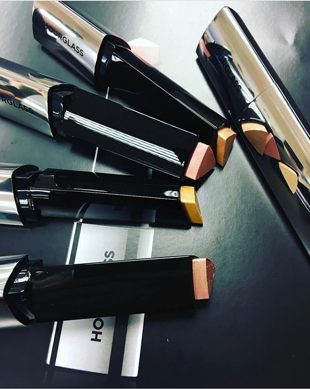 hourglass 新品高光棒 vanish flash highlighting stick