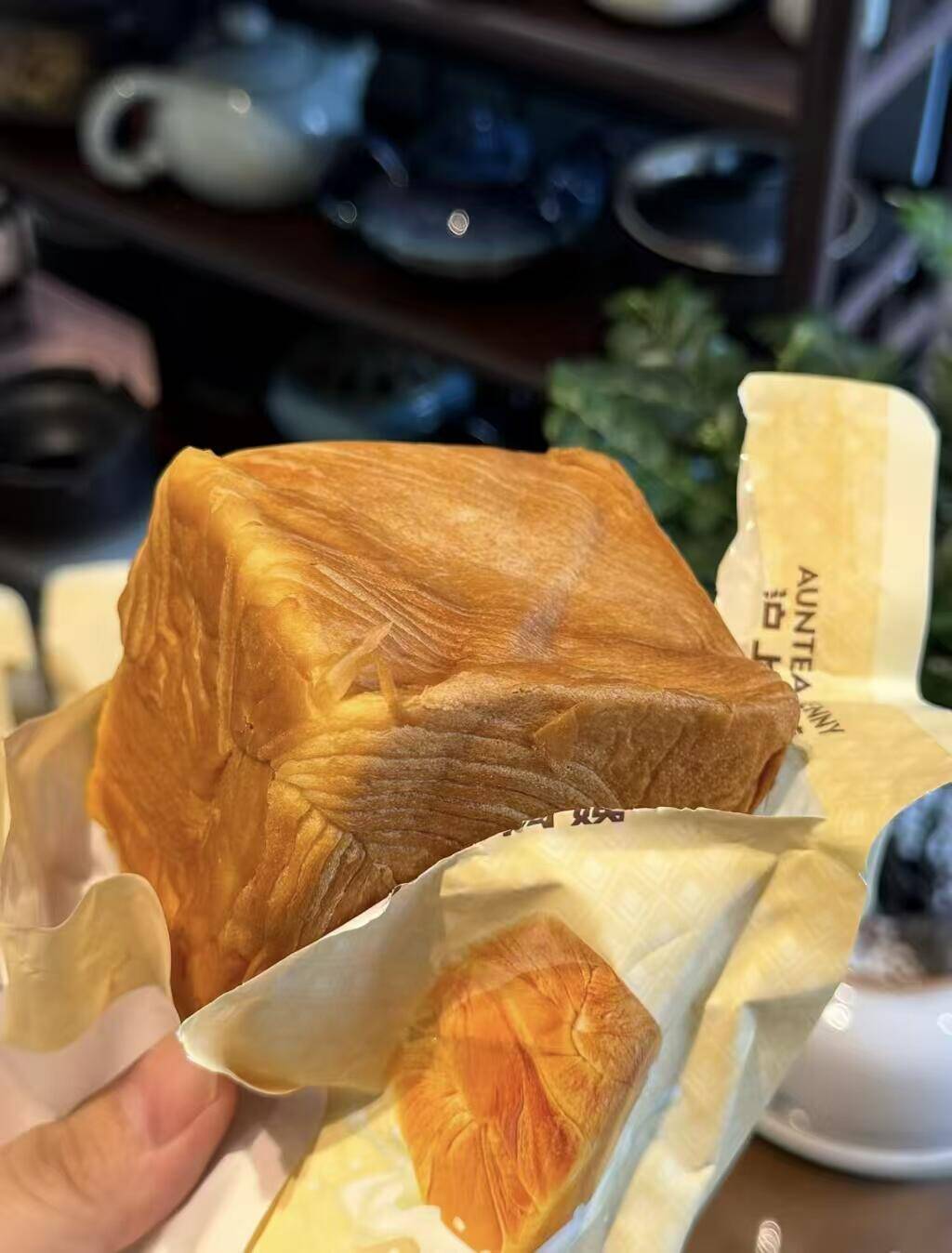 沪上阿姨吐司面包 6 袋装仅需 11.9 元