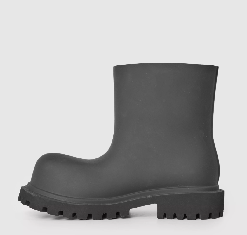 Balenciaga米奇靴17折史低，北美关税到付