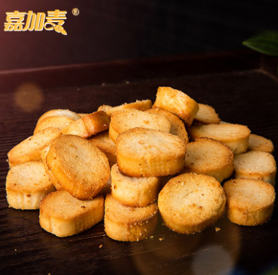 9.87元包邮！嘉加麦 网红麻辣孜然味小馍丁共540g