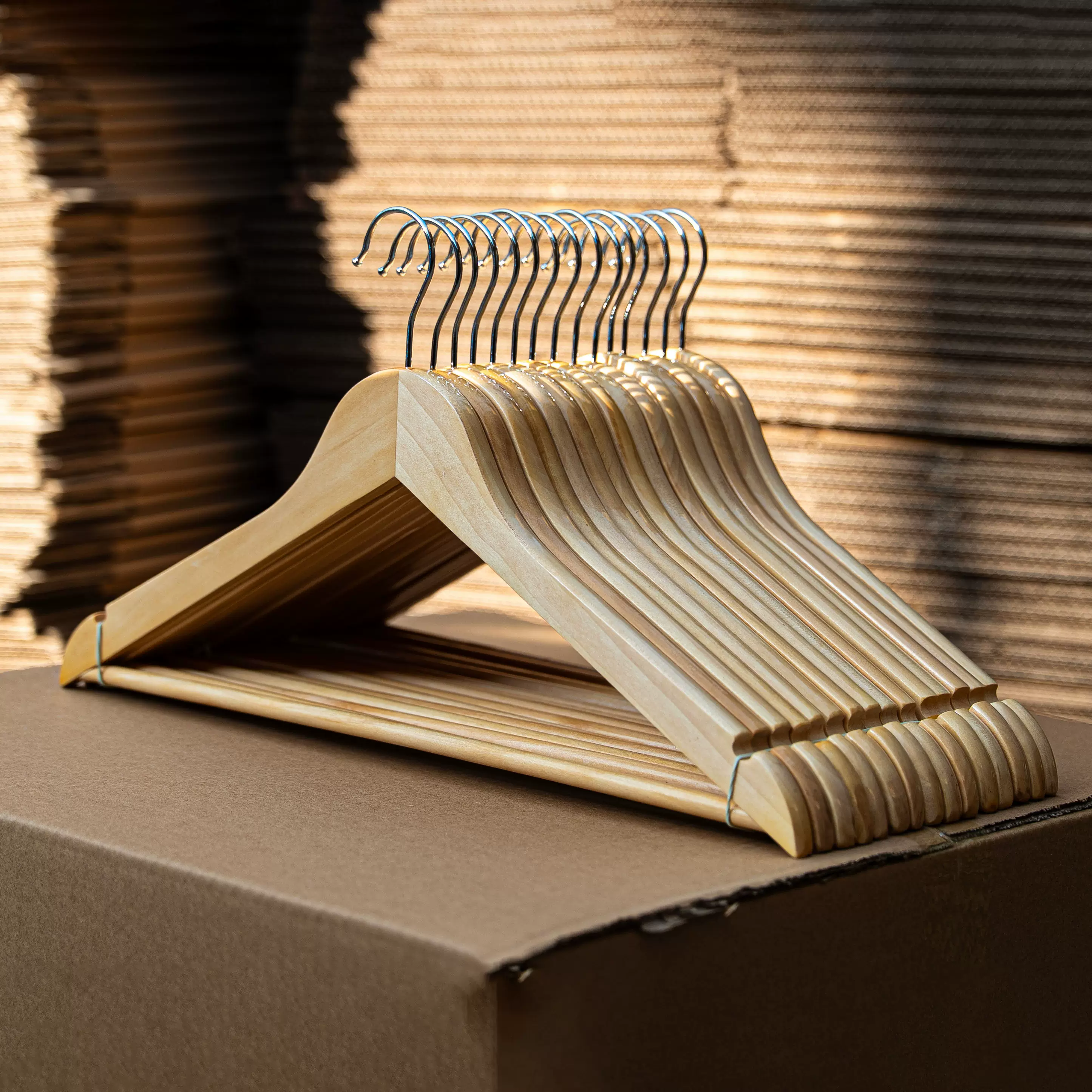 5.5亓！实木衣架挂衣服架子5个