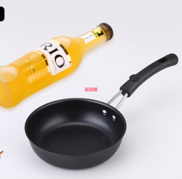 13.8元包邮！麦饭石 平底不粘锅家用煎蛋炒菜锅  不带盖  12厘米