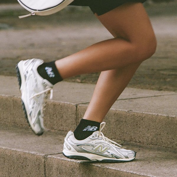 New Balance 204L 运动鞋