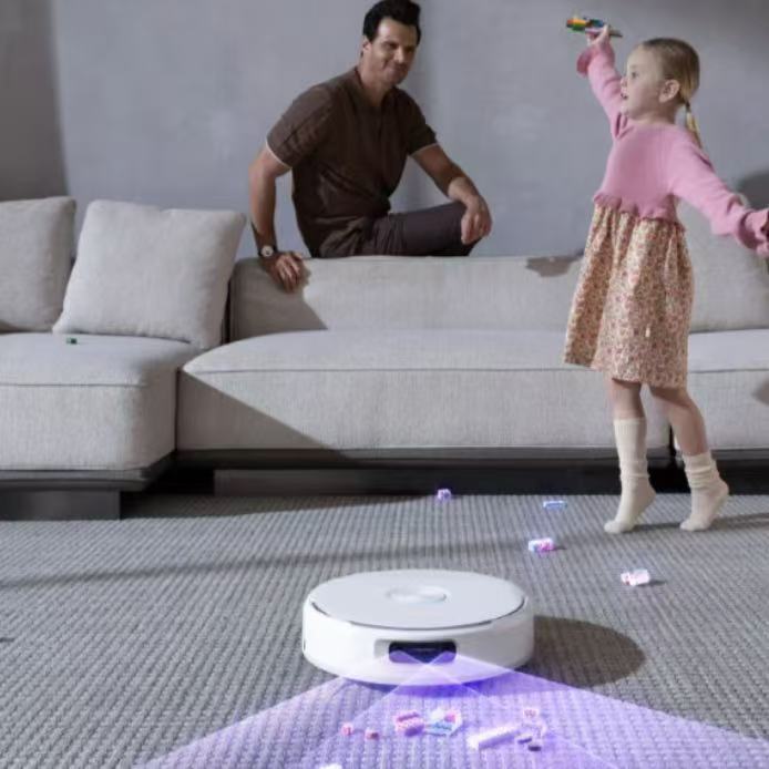 Narwal Flow 2 pet friendly features and baby mode lifestyle image