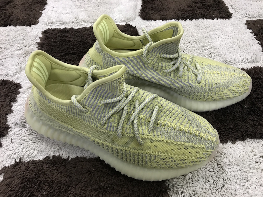 下一站，满天星！三双全新侧透Yeezy 350 V2 曝光全球2019年夏天发售_拔草哦