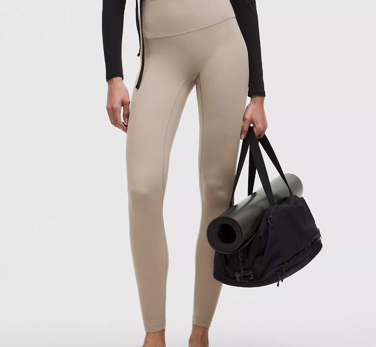 lululemon新款Align开挂！无中缝设计再也不尴尬