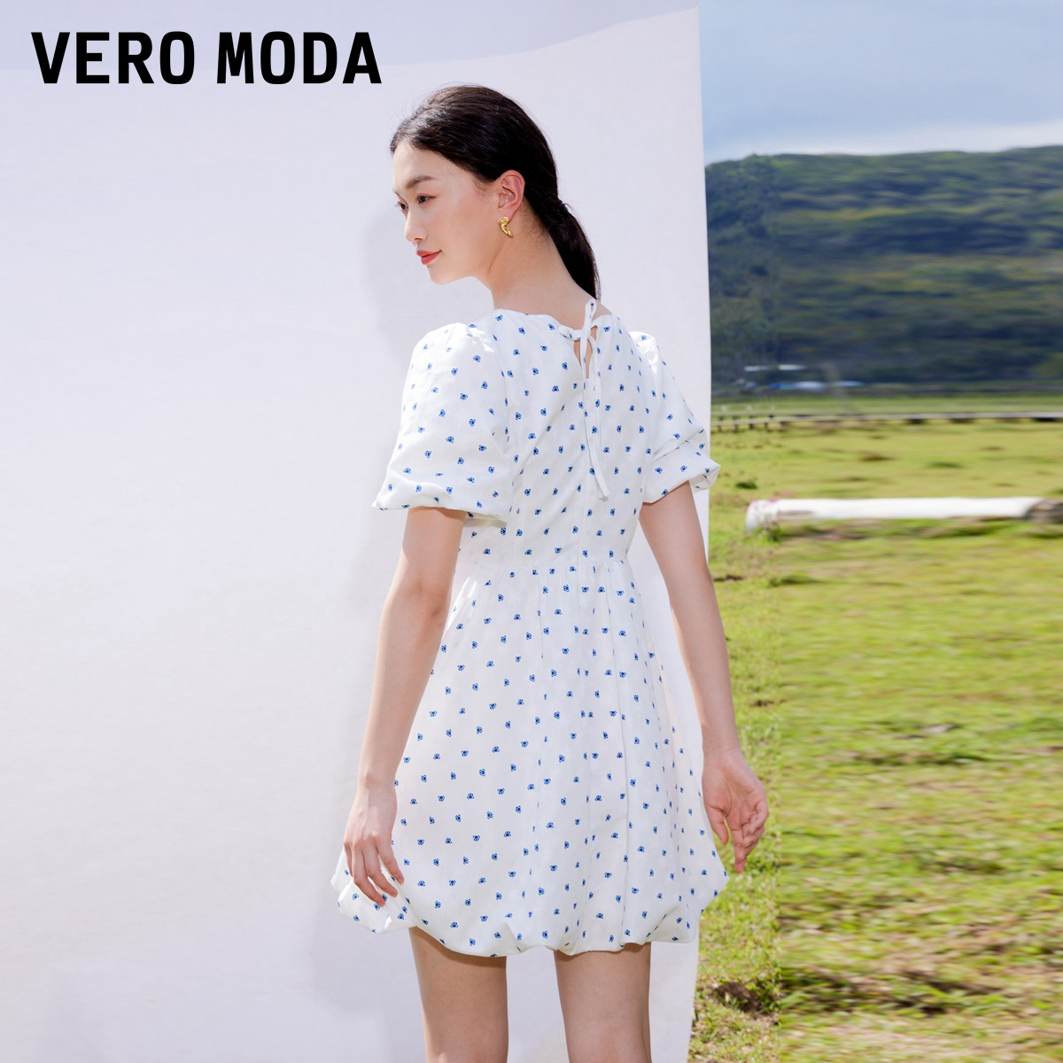 【蜜蜂惊喜社】VeroModa公主风连衣裙