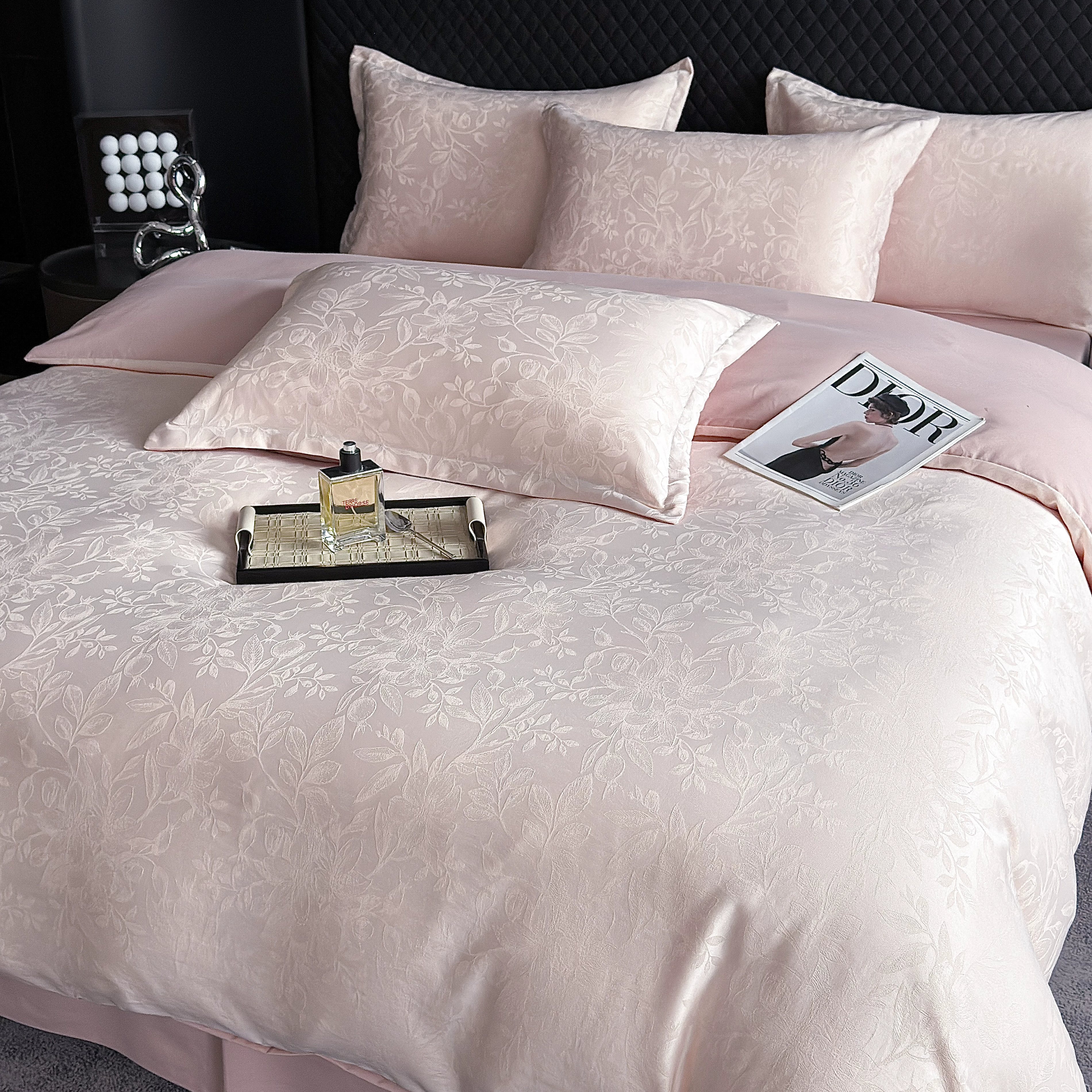 无印独白高奢金丝银线宋锦缎大提花四件套