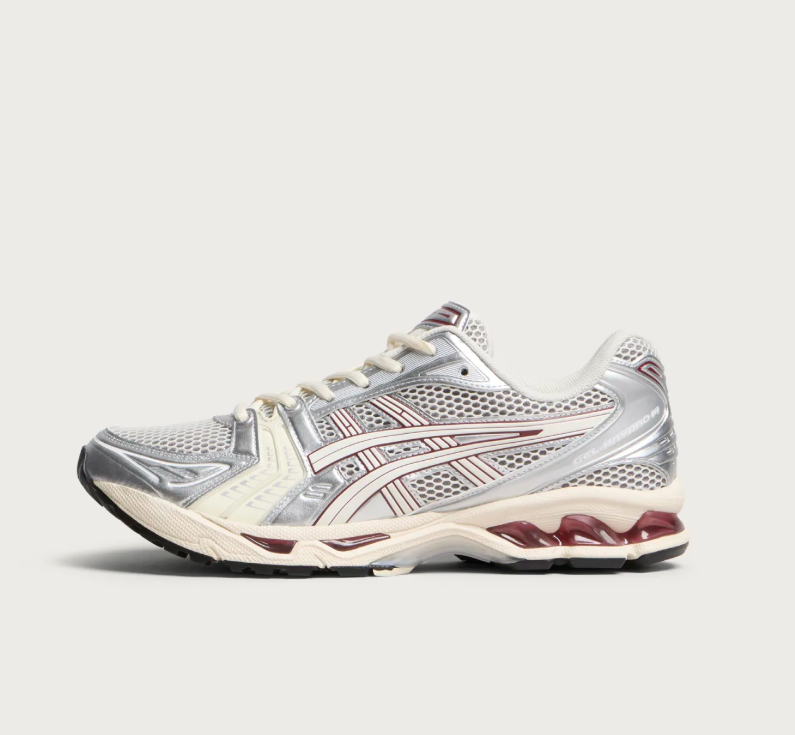 脚感王炸 亚瑟士清仓价 黑武士£53、Trainer14球鞋£52