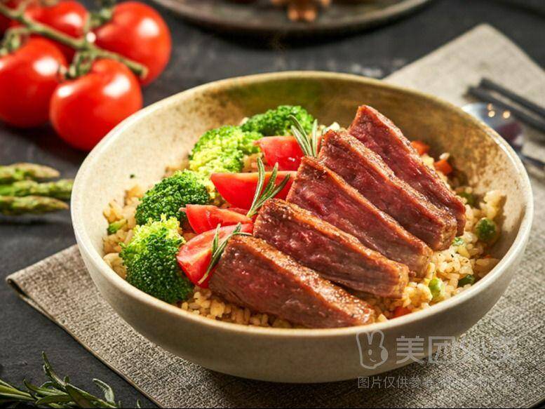 西十二街牛排饭兑换券：券后价18.00元