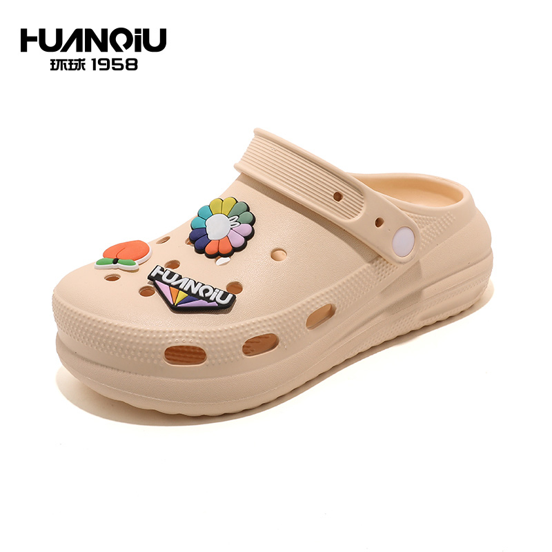环球厚底卡通包头洞洞鞋凉鞋