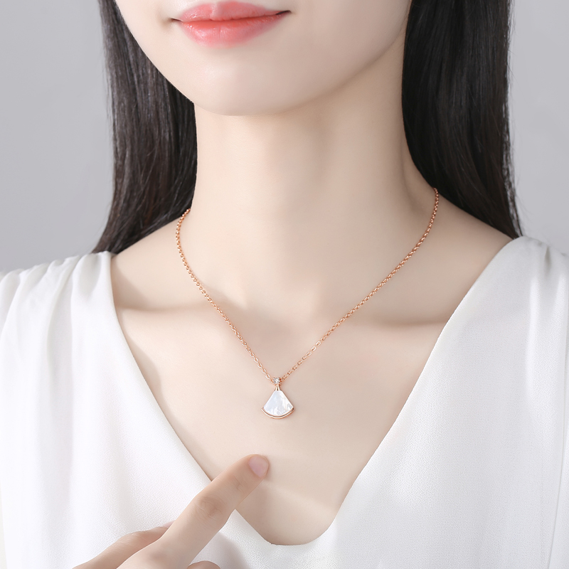 情人节礼物s925银小裙子项链女贝壳吊坠