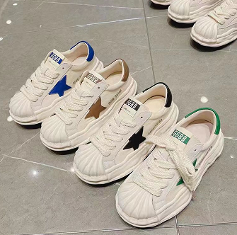 22.8元包邮！韩版贝壳头溶解鞋