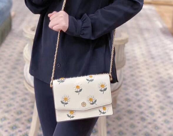 Tory Burch Robinson十字纹小雏菊风琴包折后$269