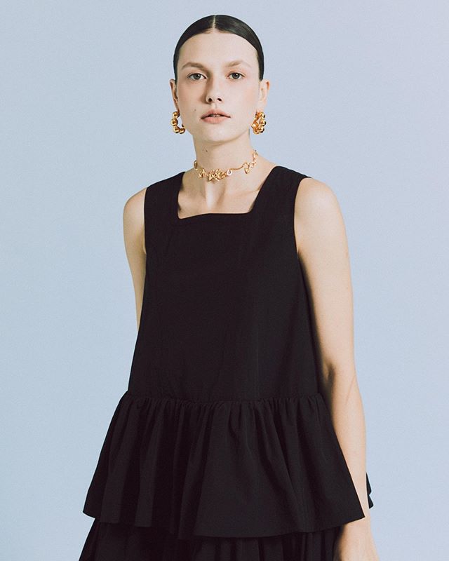 NET-A-PORTER 推出 MINJU KIM 获奖女装系列