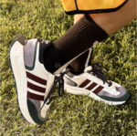 Adidas 经典复古风拼接运动鞋