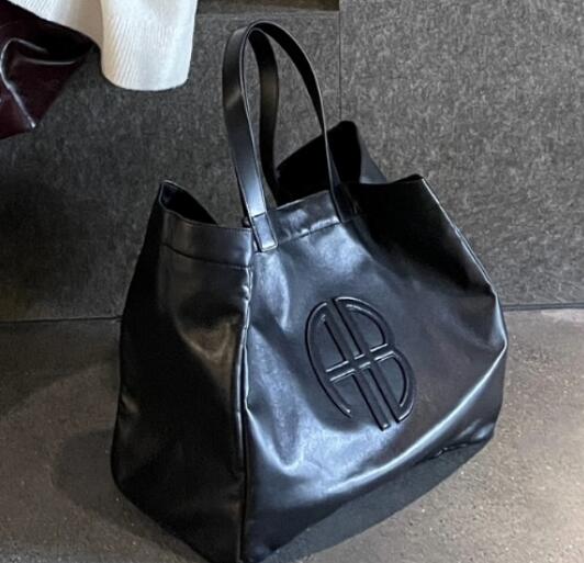 Anine Bing，Large Rio Tote，今年最火的一款 Tote
