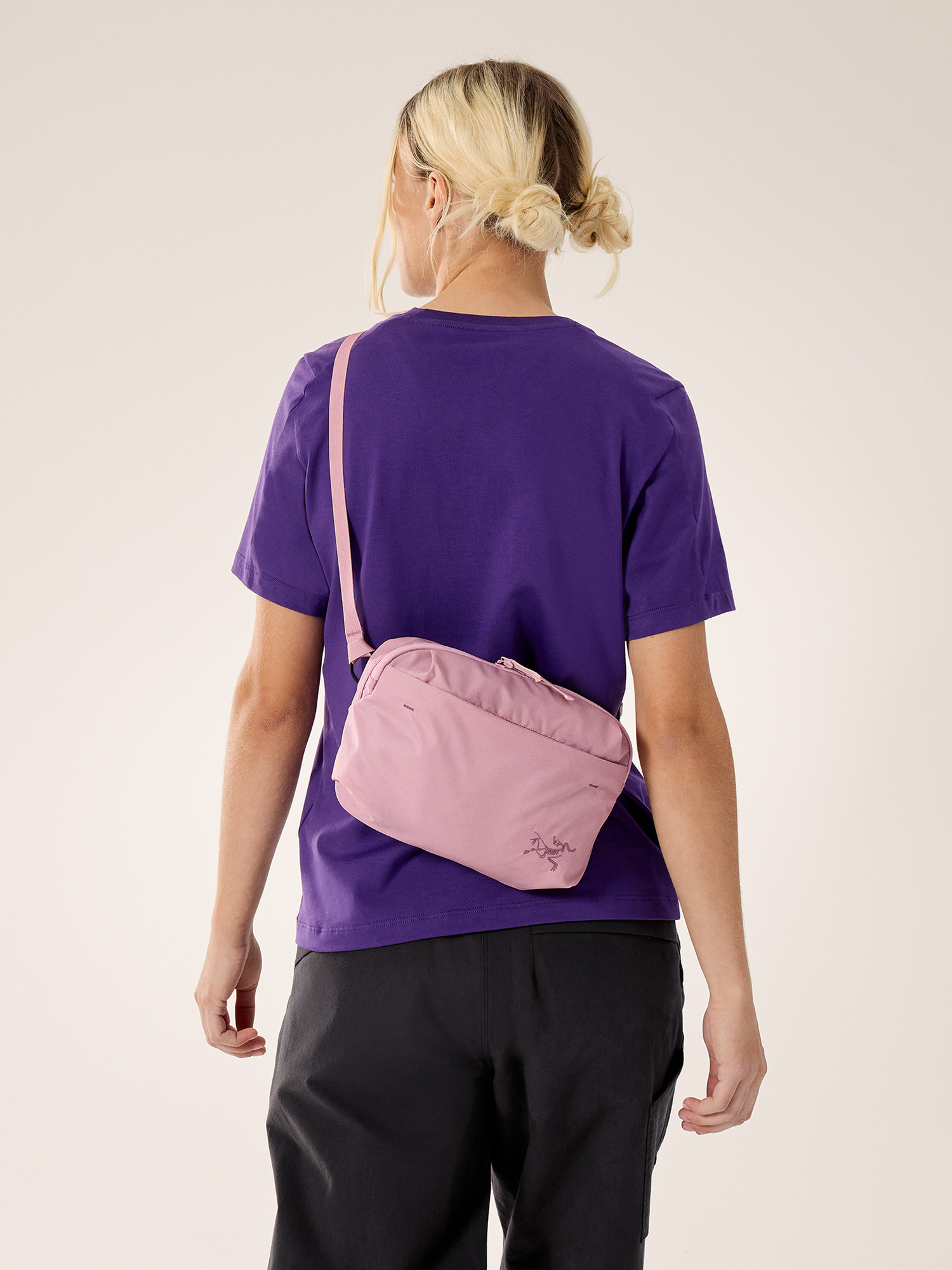 Arcteryx Heliad始祖鸟斜挎包