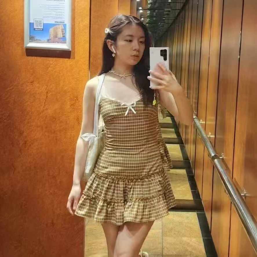 【Lioness】蕾丝吊带裙特惠