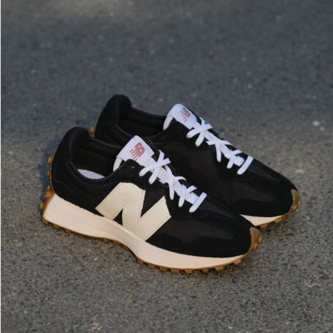 New Balance 327 运动鞋