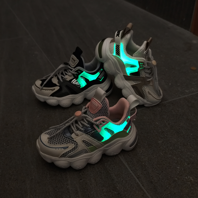 马克华菲儿童单网运动鞋