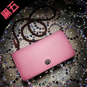 Coach美国官网2021 Black Friday黑五海报发布 Coach美国官网2021 Black Friday黑五海报发布