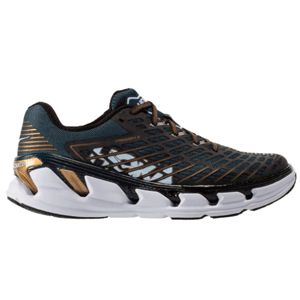 Hoka One One Vanquish 3顶级旗舰款跑鞋