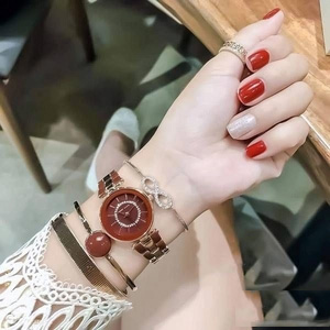 Anne Klein安妮·克莱因 AK/3286BYST 手表手链套装 金色 Anne Klein安妮·克莱因 AK/3286BYST 手表手链套装 金色