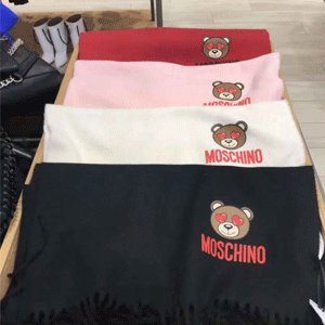 Moschino围巾 多色可选