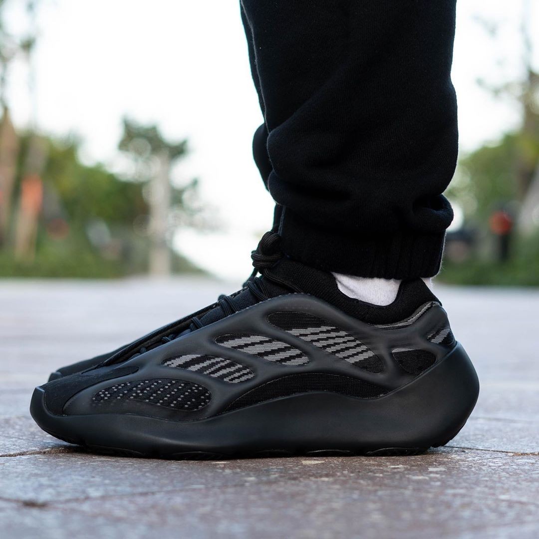 adidas yeezy 700 v3 "alvah"