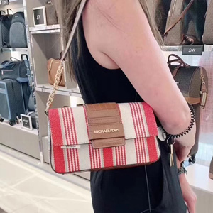 补货!Michael Kors Sage 复古腋下包 补货!Michael Kors Sage 复古腋下包