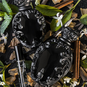 KVD Sinner圣徒黑瓶香水30ml KVD Sinner圣徒黑瓶香水30ml