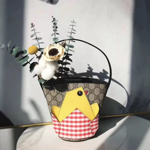 GUCCI GG 小鸡图案水桶包 GUCCI GG 小鸡图案水桶包
