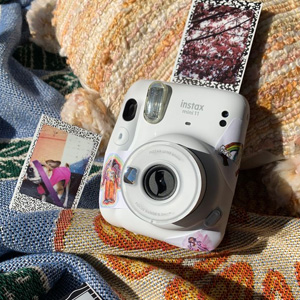 Fujifilm X Sage Adams UO Instax Mini 11 Instant拍立得相机 Fujifilm X Sage Adams UO Instax Mini 11 Instant拍立得相机