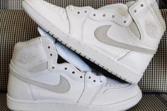 史上首次复刻!Air Jordan 1 High“Neutral Grey”明年上市!