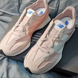 补码!New Balance新百伦327大童款樱花粉复古休闲跑鞋 补码!New Balance新百伦327大童款樱花粉复古休闲跑鞋