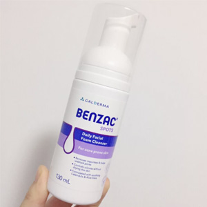Benzac 泡沫洁面乳 130ml 控油舒缓