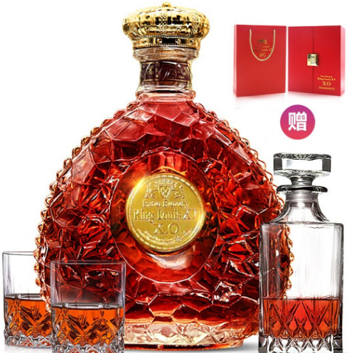 353.6元包邮！路易王朝 XO白兰地礼盒装（700ml+1樽2杯）*2套