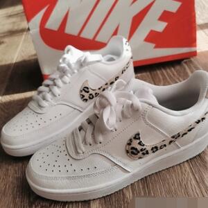 新低!Nike Court Vision 女款板鞋 豹纹款 新低!Nike Court Vision 女款板鞋 豹纹款