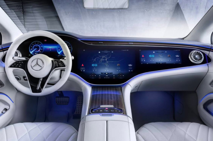 Mercedes-Benz 电能车型 EQS 完整内装样貌新曝光