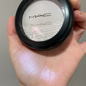 降价!MAC 魅可高光Soft frost 降价!MAC 魅可高光Soft frost