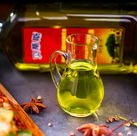 【买一送一】19.9元包邮！贝蒂斯葵花籽橄榄植物调和油600ml